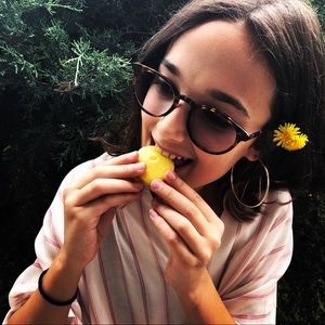 Meet your Posher, Sophia